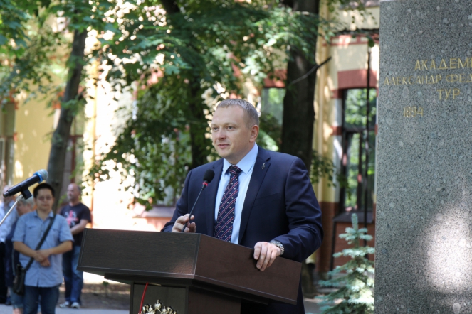 Иностранным выпускникам Педиатрического университета вручили дипломы о высшем образовании 16