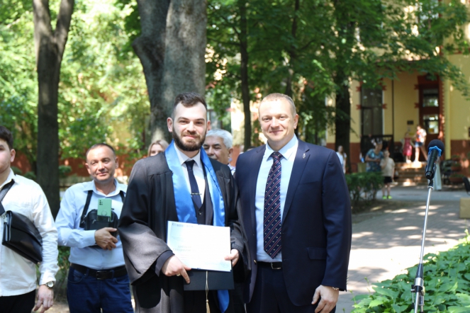 Иностранным выпускникам Педиатрического университета вручили дипломы о высшем образовании 44