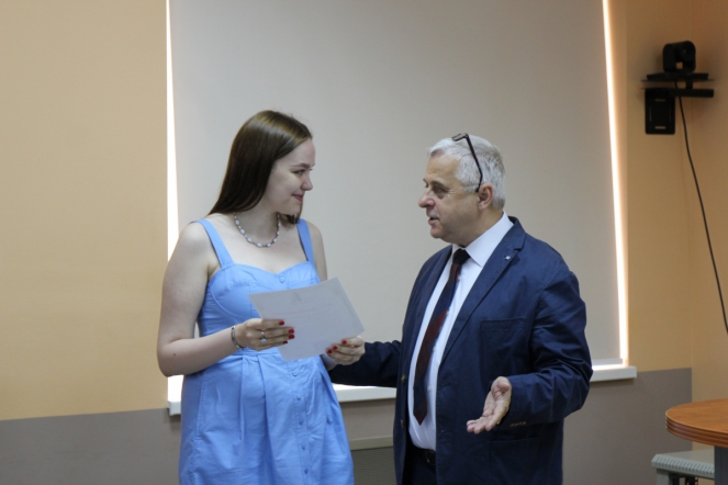 Ординаторы Педиатрического университета получили долгожданные дипломы 6