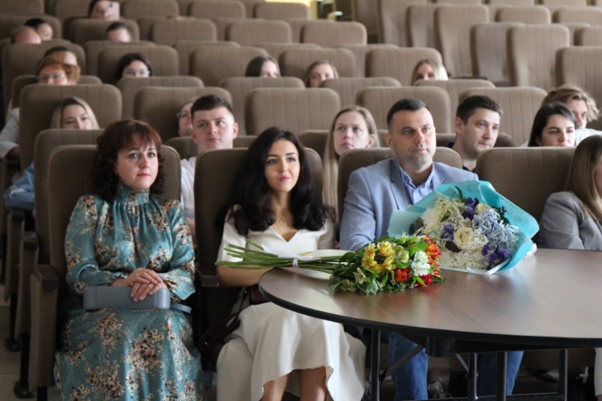 Ординаторы Педиатрического университета получили долгожданные дипломы 13