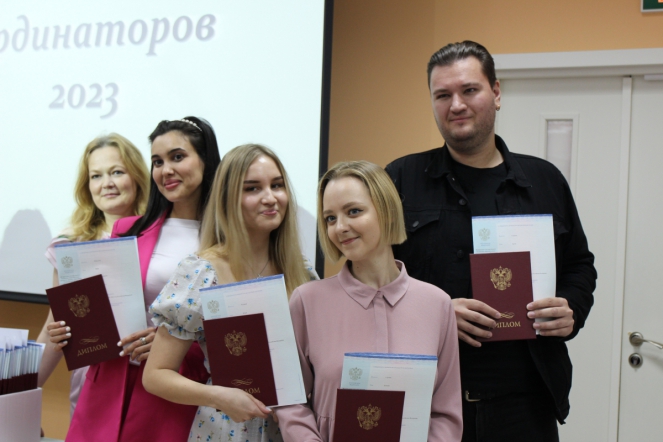 Ординаторы Педиатрического университета получили долгожданные дипломы 16