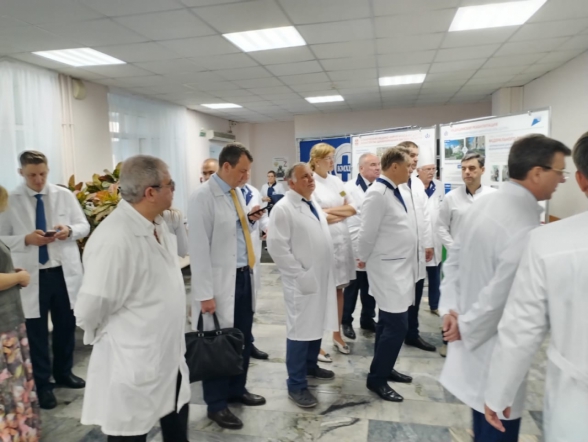 Ректор Педиатрического университета доложил министру здравоохранения о результатах оценки Омской области 3