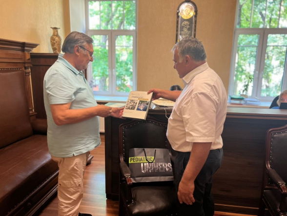 В Педиатрическом университете установят гранитную скульптуру «Ожидание новой жизни» 1