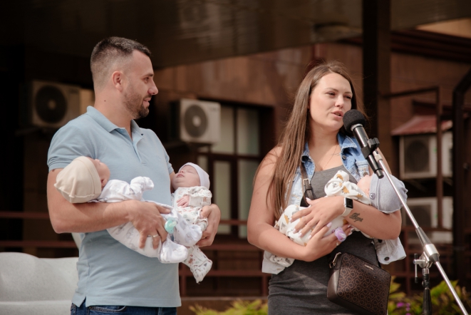 В Педиатрическом университете открыли скульптурную композицию «Ожидание новой жизни» 29