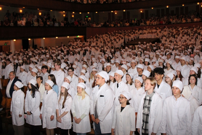 В Педиатрическом университете прошёл День первокурсника 53