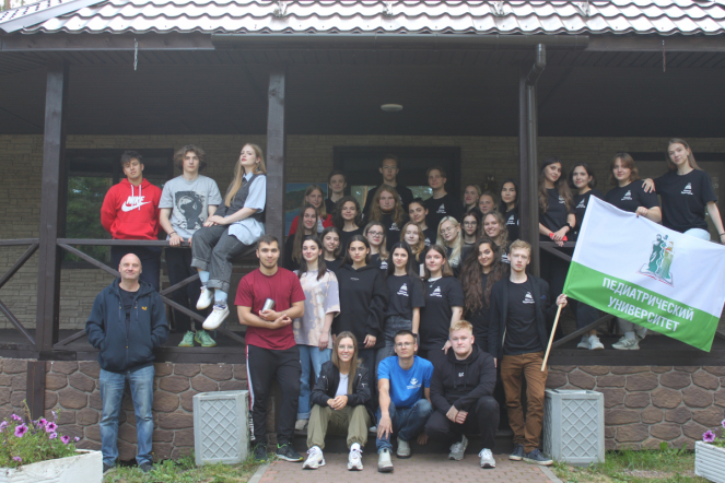 Активисты «Школы кураторов» провели выездной тренинг