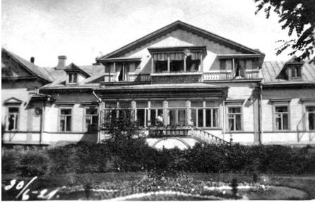 Выпускник Педиатрического университета реставрирует старинную усадьбу 2