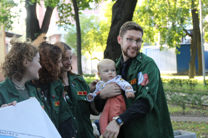 Это настоящая студенческая весна: в Педиатрическом университете наградили бойцов медицинских отрядов 36