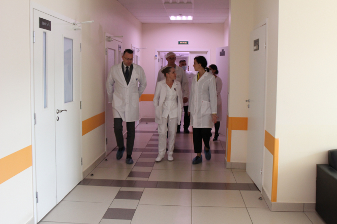 Замглавы Минздрава России Евгения Котова посетила Педиатрический университет 3