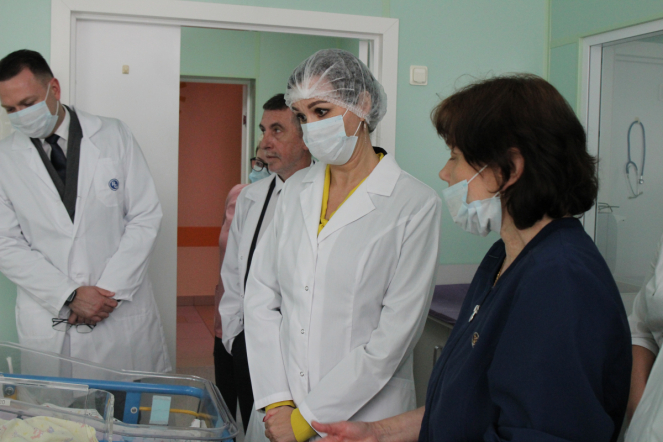 Замглавы Минздрава России Евгения Котова посетила Педиатрический университет 5