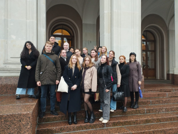 Студенты Педиатрического университета посетили Мариинской дворец