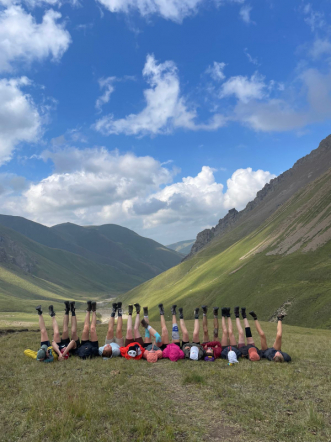 Студенты Педиатрического университета поднялись на Эльбрус 3