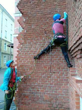 Студентка Педиатрического университета приняла участие в чемпионате вузов  по альпинизму 4