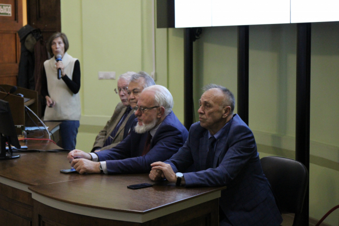 В Педиатрическом университете открыли мемориальную доску выдающемуся патологу Александру Цинзерлингу 22