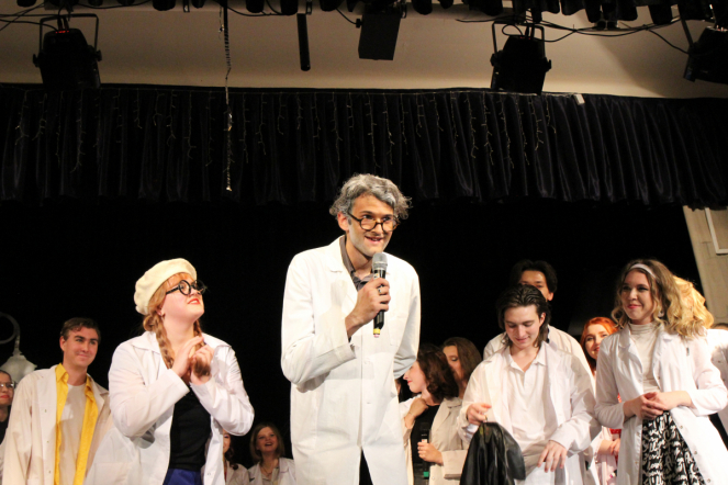 На сцене клуба «Гиппократ» прошёл мюзикл «По секрету» 26