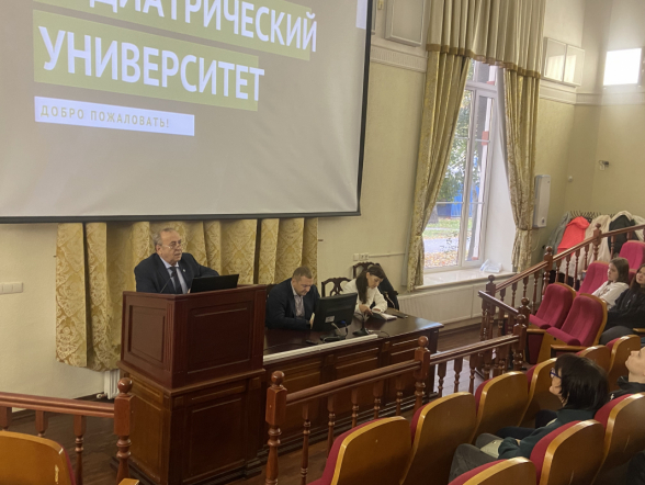 Школьники из Перми посетили Педиатрический университет 2