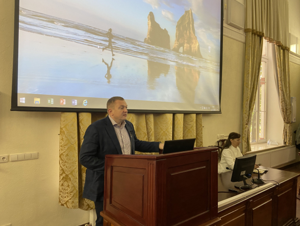 Школьники из Перми посетили Педиатрический университет 10