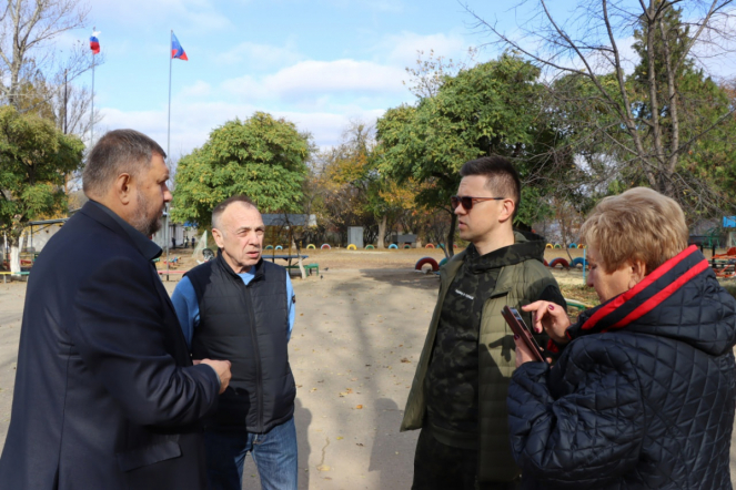 Врачи Педиатрического университета проводят диспансеризацию воспитанников интерната в Луганской Народной Республике 1