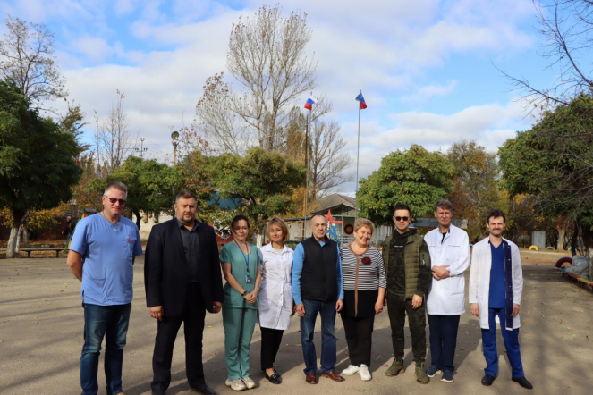 Врачи Педиатрического университета проводят диспансеризацию воспитанников интерната в Луганской Народной Республике