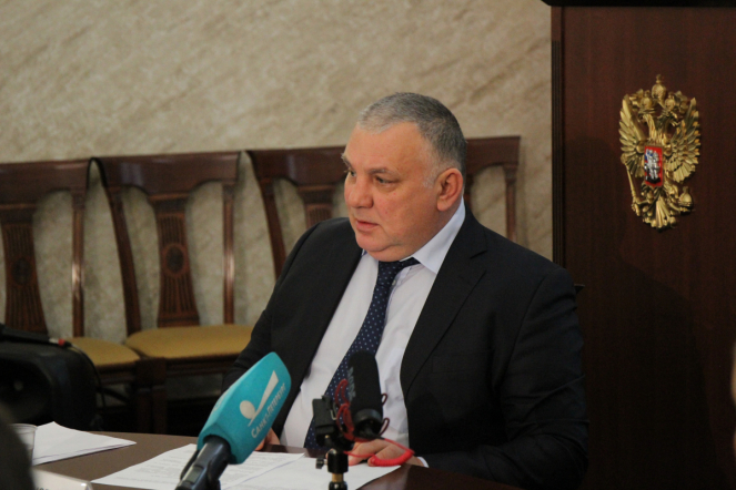 Педиатрический университет в кругу друзей: накануне Всемирного дня ребёнка в СПбГПМУ подписали соглашение с телеканалом «Санкт-Петербург» и приняли в дар картины 3