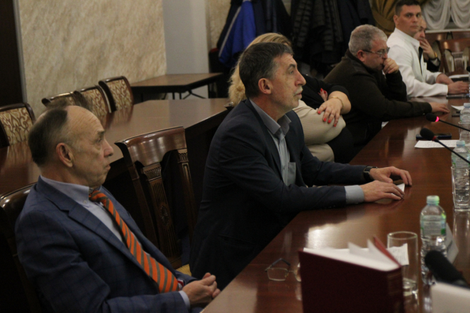 Врачи Педиатрического университета встретились с депутатом Государственной Думы Бадмой Башанкаевым 6