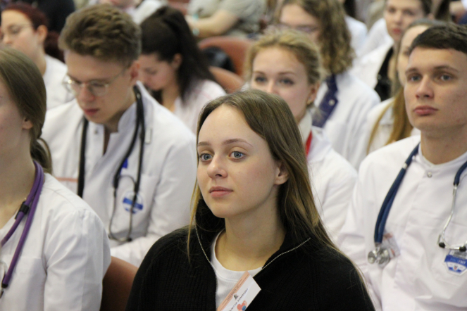 Настрой на победу: стартовала IX Всероссийская олимпиада  с международным участием «Будущее педиатрии» 16