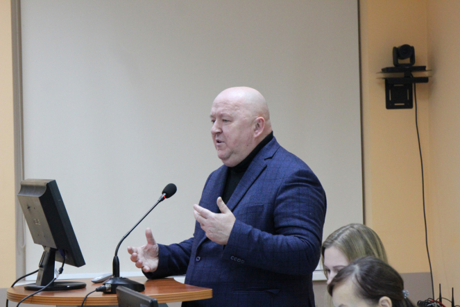 Студентам и ординаторам Педиатрического университета рассказали о возможностях трудоустройства в Новгородской области 15