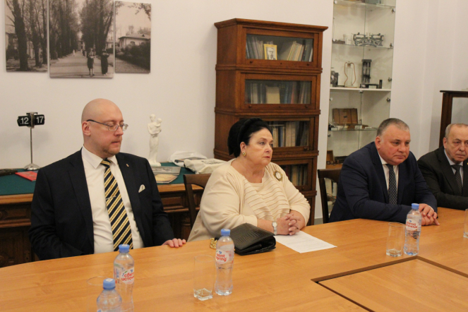 Глава Дома Романовых посетила Педиатрический университет 9