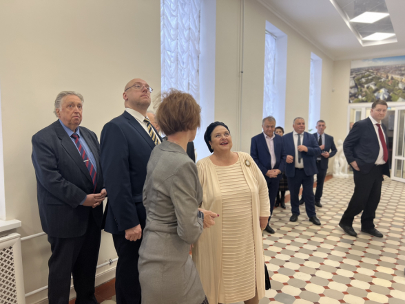 Глава Дома Романовых посетила Педиатрический университет 21