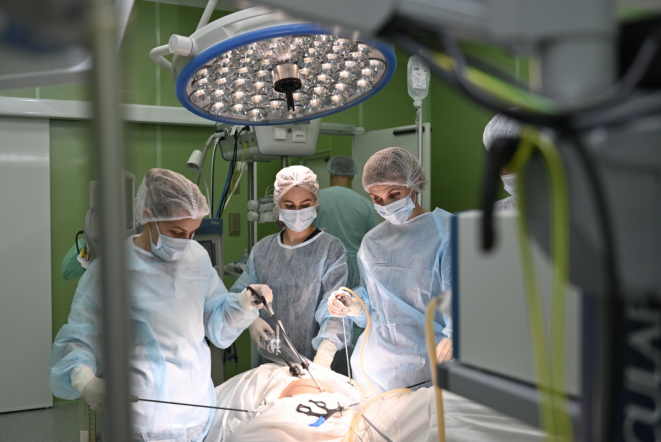 Врачи Педиатрического университета прооперировали пациентку с редкой генетической патологией