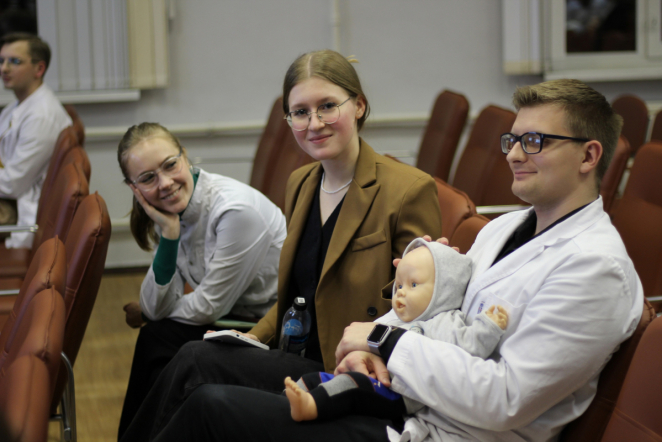 Во внутривузовской олимпиаде по педиатрии приняли участие 130 студентов 25