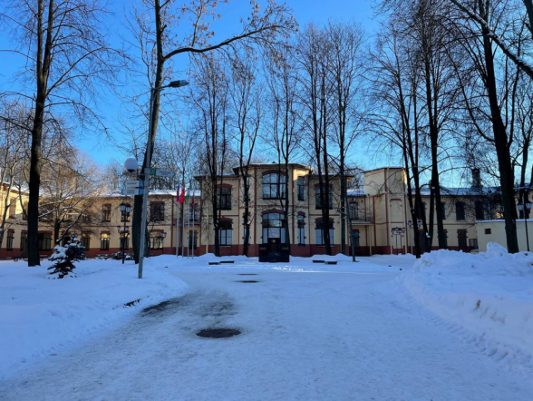 Врачи Педиатрического университета борются за жизнь 8-летней девочки из Ленинградской области, пострадавшей в ДТП