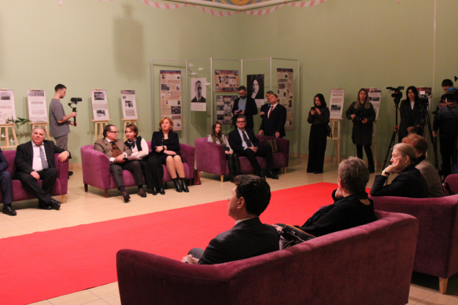 «Важнейшая веха в истории города»: в Санкт-Петербурге открыли выставку «Подвиг Ленинградских педиатров» 24