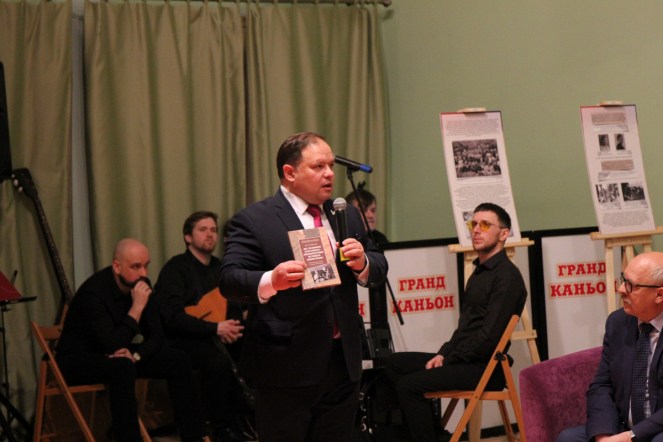 «Важнейшая веха в истории города»: в Санкт-Петербурге открыли выставку «Подвиг Ленинградских педиатров» 30