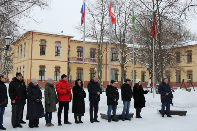 В Педиатрическом университете прошёл митинг, посвящённый 81-ой годовщине прорыва блокады Ленинграда 17