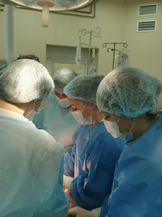 В ходе рабочей поездки в Кемерово, врачи Педиатрического университета выполнили операцию роженице с тяжёлой акушерской патологией 1