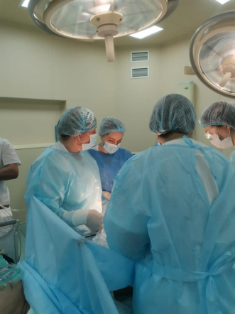 В ходе рабочей поездки в Кемерово, врачи Педиатрического университета выполнили операцию роженице с тяжёлой акушерской патологией 3