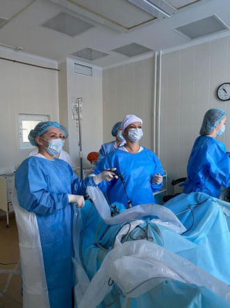 В ходе рабочей поездки в Кемерово, врачи Педиатрического университета выполнили операцию роженице с тяжёлой акушерской патологией 6