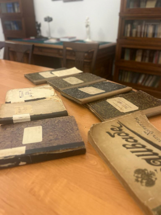 В Педиатрическом университете обнаружили исторические документы вековой давности и медицинские записи времён блокады 6