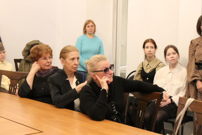 В музее Педиатрического университета открыли выставку «Память поколений», посвящённую 80-летней годовщине освобождения Ленинграда от блокады 18