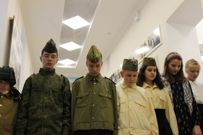 В музее Педиатрического университета открыли выставку «Память поколений», посвящённую 80-летней годовщине освобождения Ленинграда от блокады 29