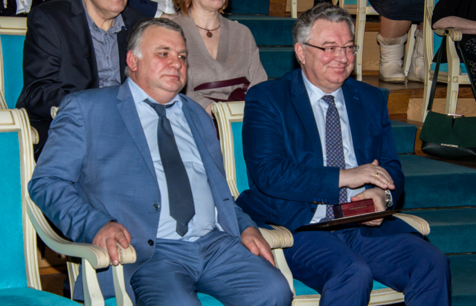 Педиатрический университет отметил Актовый день 3