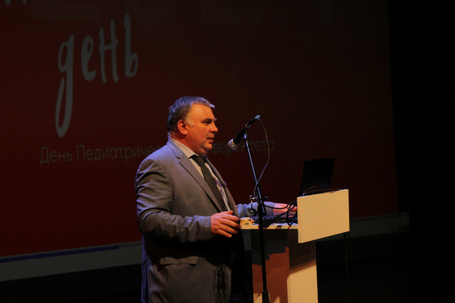 Педиатрический университет отметил Актовый день