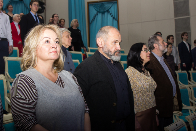 Педиатрический университет отметил Актовый день 37