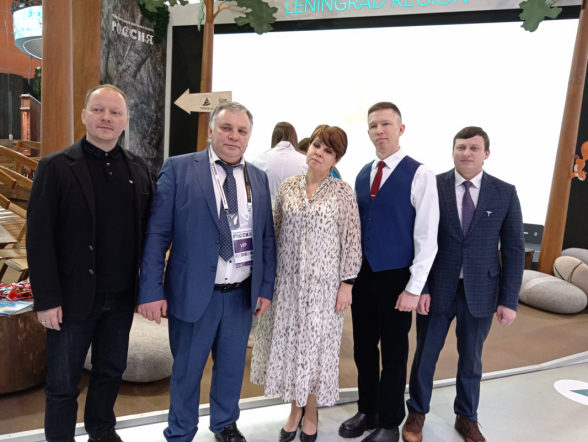 Ректор Педиатрического университета посетил выставку-форум «Россия» 6