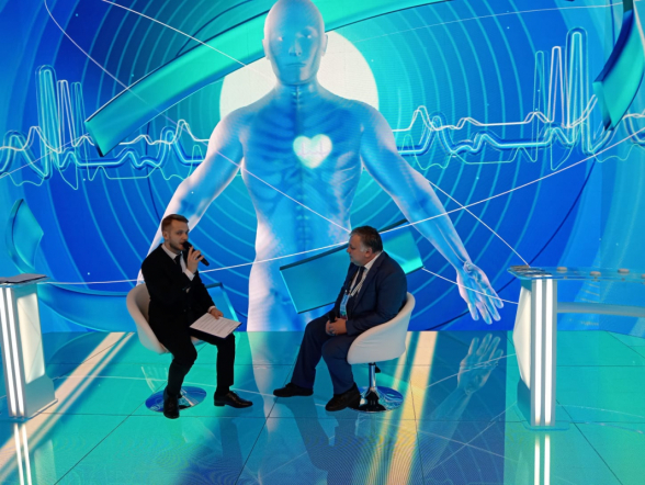 Ректор Педиатрического университета посетил выставку-форум «Россия» 9