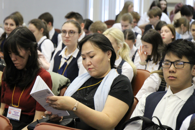 В Педиатрическом университете проходит форум «Будущая профессия врач» 7