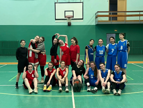 Баскетболисты Педиатрического университета провели товарищеские матчи 4