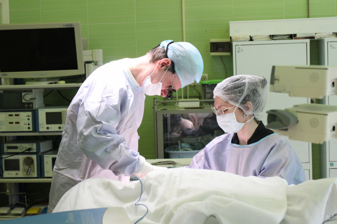 В Педиатрическом университете прооперировали 14-ти летнего подростка, повредившего ногу в сугробе