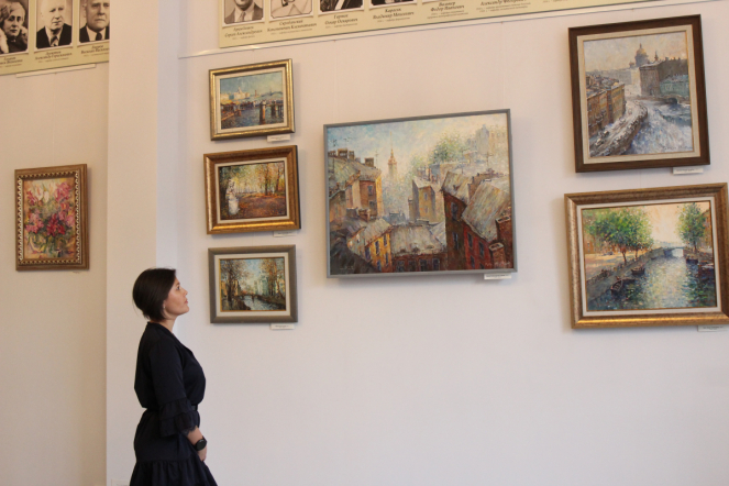 В Педиатрическом университете открыли выставку работ петербургского художника Роберта Мифа 2